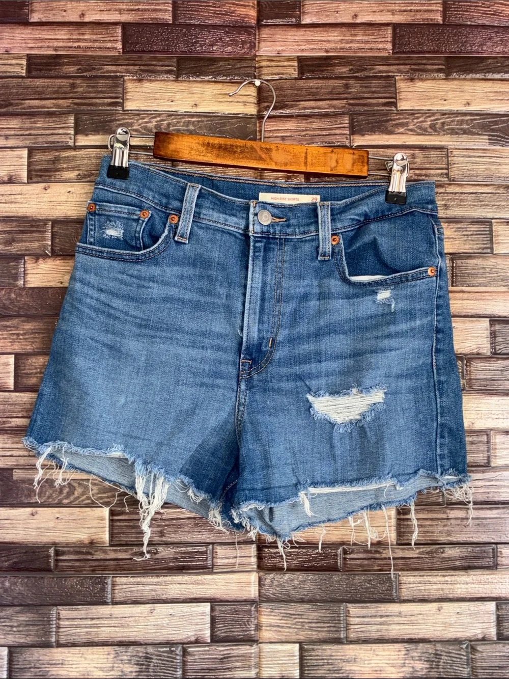 EUC Ladies Levi's Distressed Frayed Hem High Rise Stretch Denim Shorts Blue 29